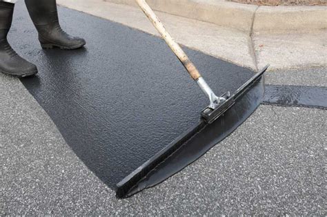 How long can you expect asphalt pavement to last? - APS