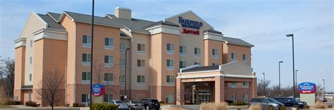 Mt Vernon, IL, Hotel with Indoor Pool | Fairfield Inn