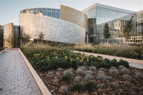 Royal Alberta Museum / DIALOG | ArchDaily