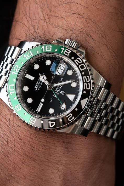 ROLEX GMT-MASTER II "Sprite."126720VTNR ON JUBILEE in 2023 | Rolex gmt ...