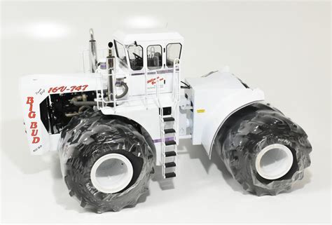 1/16 Big Bud 16V 747 4wd Tractor, Williams Brothers Signature Edition ...