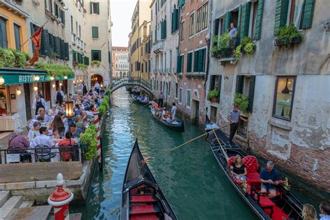 Venice postpones introduction of tourist entry fee until 2021 - Lonely Planet