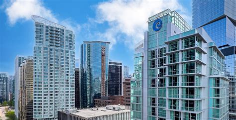 Stay in Downtown Vancouver | Coast Coal Harbour Vancouver Hotel by APA