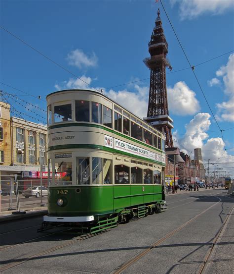 File:Blackpool tram 147 , North Pier.jpg - Wikimedia Commons