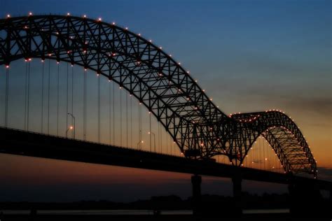 The Big M Bridge over the Mississippi River | Memphis bridge, Memphis ...