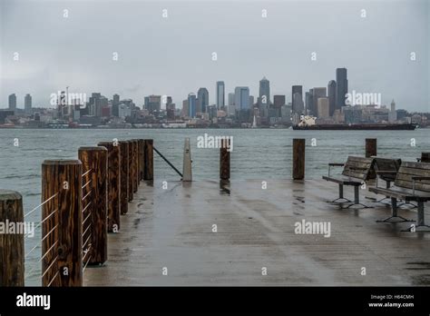 Seattle skyline on a rainy day Stock Photo - Alamy