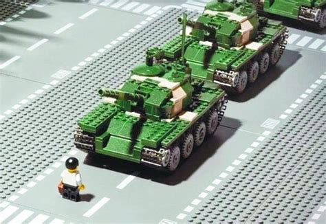 Tiananmen Square, Tank Man : lego