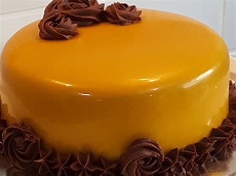 caramel mirror glaze cake