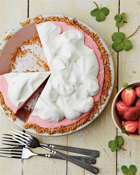 9 Easy Icebox Pie Recipes For Hot Days