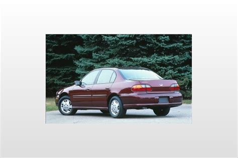 1999 Chevrolet Malibu Pictures - 9 Photos | Edmunds