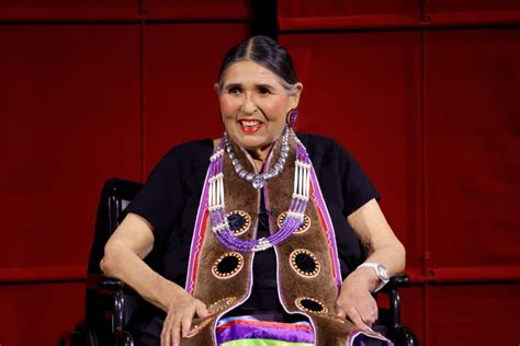 Native American Activist- Sacheen Littlefeather Who Declined Marlon ...