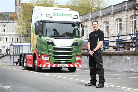 The real reason people wave at Eddie Stobart lorry drivers - Plymouth Live