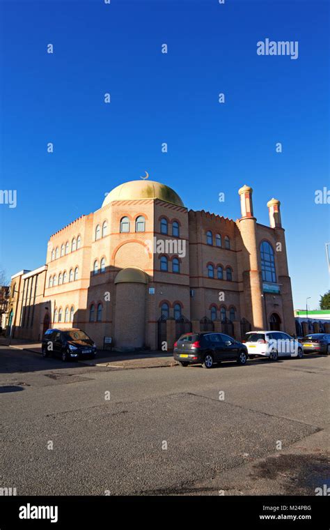 Al rahma mosque, liverpool hi-res stock photography and images - Alamy