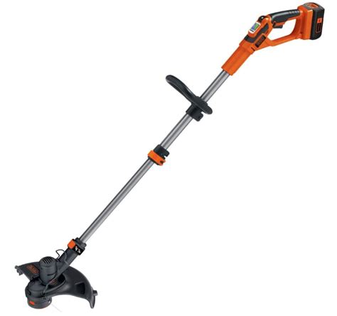 Black & Decker Cordless Grass Trimmer Review 2024 - Pauls Lawnmower Reviews