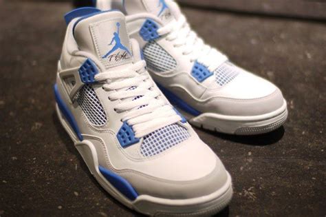 Air Jordan 4 Military Blue (New Pics) - Releases