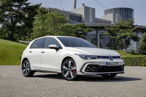 New 2020 Volkswagen Golf GTE: price, specifications and on-sale date | DrivingElectric