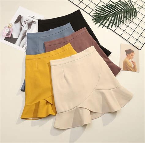 Black ruffled skirt, Women's Fashion, Bottoms, Skirts on Carousell