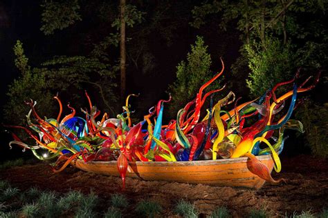 Where to See the Out-of-This-World Glass Art of Dale Chihuly – Fodors Travel Guide