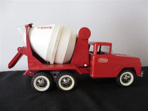 Tonka Toys - concrete truck | Toy trucks, Tonka toys, Vintage toys