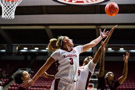 Alabama women's basketball crushes Alabama A&M in season opener