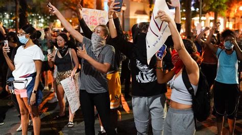 PHOTOS: Demonstrators clash with police on 2nd night of Atlanta protests