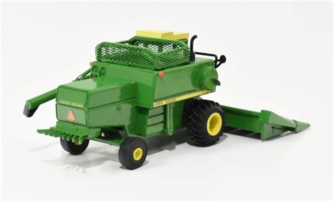 1/64 Custom John Deere 7700 Combine With Green Tank, 8 row Corn & Grain ...