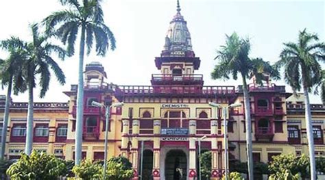 Banaras Hindu University won’t allow anyone with face covered to enter ...