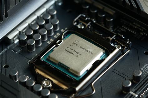 Intel: You don't need to disable Hyper-Threading to protect against the ZombieLoad CPU exploit ...