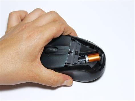 Logitech V220 - Cordless Optical Mouse Battery Replacement - iFixit ...