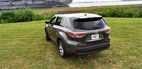 Travel Adventures - 2014 Toyota Highlander XLE + Aircraft Carrier