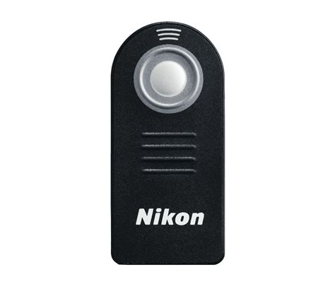 nikon - How can I use a remote shutter release during IR photography with a D3s without leaking ...