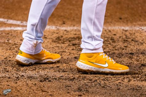 What Pros Wear: Matt Chapman's Nike Alpha Huarache Elite 3 Cleats ...