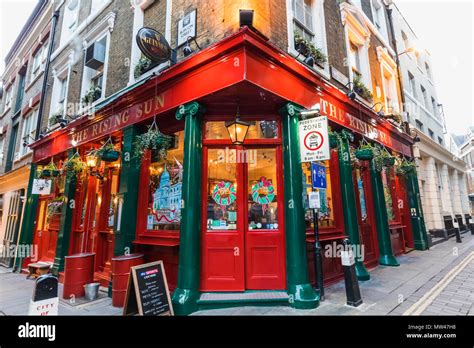 England, London, The City of London, The Rising Sun Pub Stock Photo - Alamy