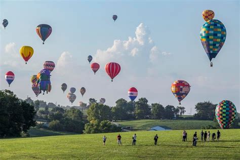 Best Hot Air Balloon Festivals in Iowa (2024) - Iowa Road Trip