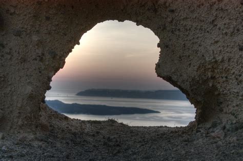 The Heart of Santorini | The Heart of Santorini, a hole at t… | Flickr