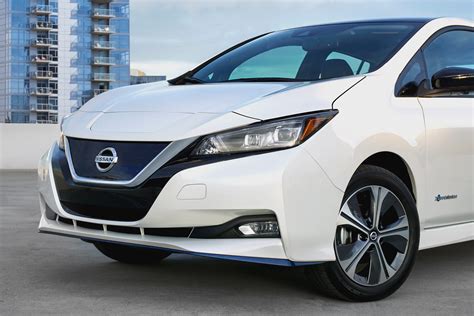 Nissan Leaf electric car gets longer range: 40% boost to battery power ...