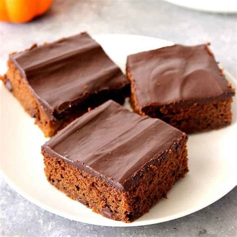 Easy Chocolate Pumpkin Cake - Crunchy Creamy Sweet