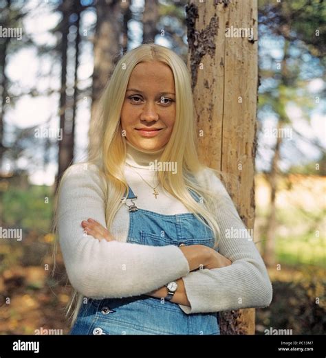 Agnetha Fältskog. Cantante. Miembro del grupo pop ABBA. Nacido en 1950 ...