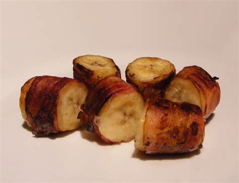 File:Bacon-wrapped banana.jpg - Wikimedia Commons