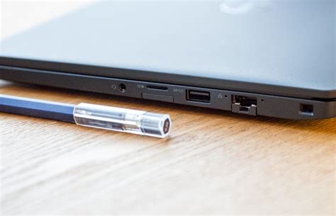 Dell Latitude 7390 Review - Benchmarks and Specs | Laptop Mag