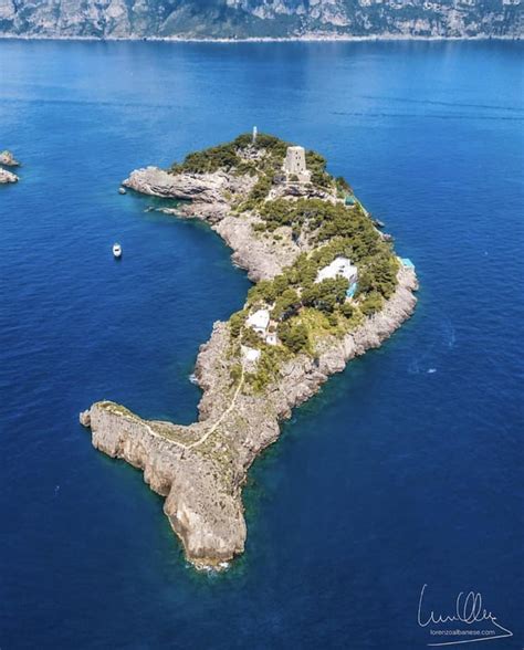 Dolphin island in Amalfi Coast, in Italy. : r/ThatsInsane