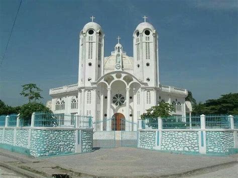 Cathedral in Hinche | Haiti history, Port au prince, Haiti