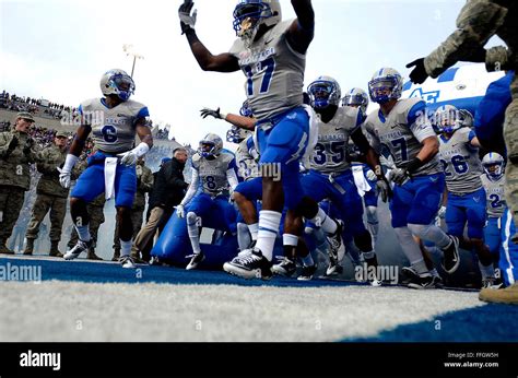 Air force academy football team hi-res stock photography and images - Alamy