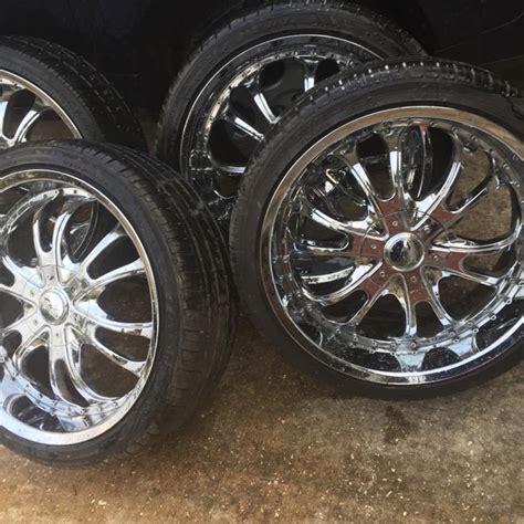 22 inch rims 5 lug universal for sale in Houston, TX - 5miles: Buy and Sell