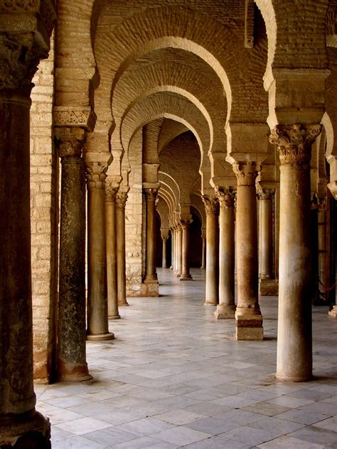 Fichier:Ancient Roman columns in the Great Mosque of Kairouan.jpg ...