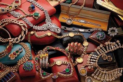The Ultimate Guide to Bulgari Jewelry | La Patiala