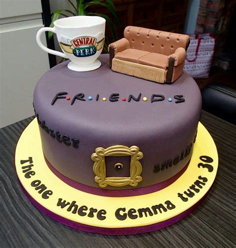 Bolo de aniversario - Serie - Friends Tv: Friends, Friends Cake, Friends Tv Show, Funny Friends ...