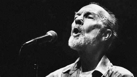 7 Iconic Pete Seeger Songs That Defined American Folk