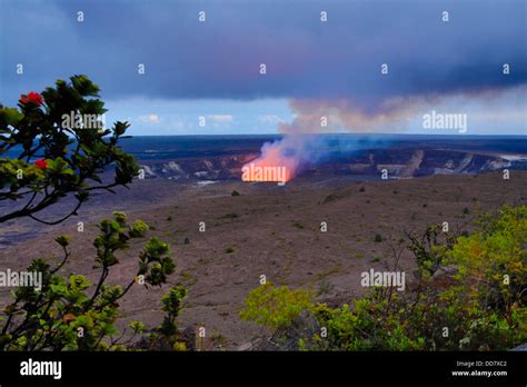 Halemaumau Crater, Erupting, Hawaii Volcanoes National Park, Island of Hawaii Stock Photo - Alamy