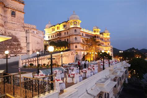 Best Luxury Hotels in Udaipur - Sam India Tour